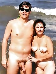 Nude amateur girl present pussy erotic pics